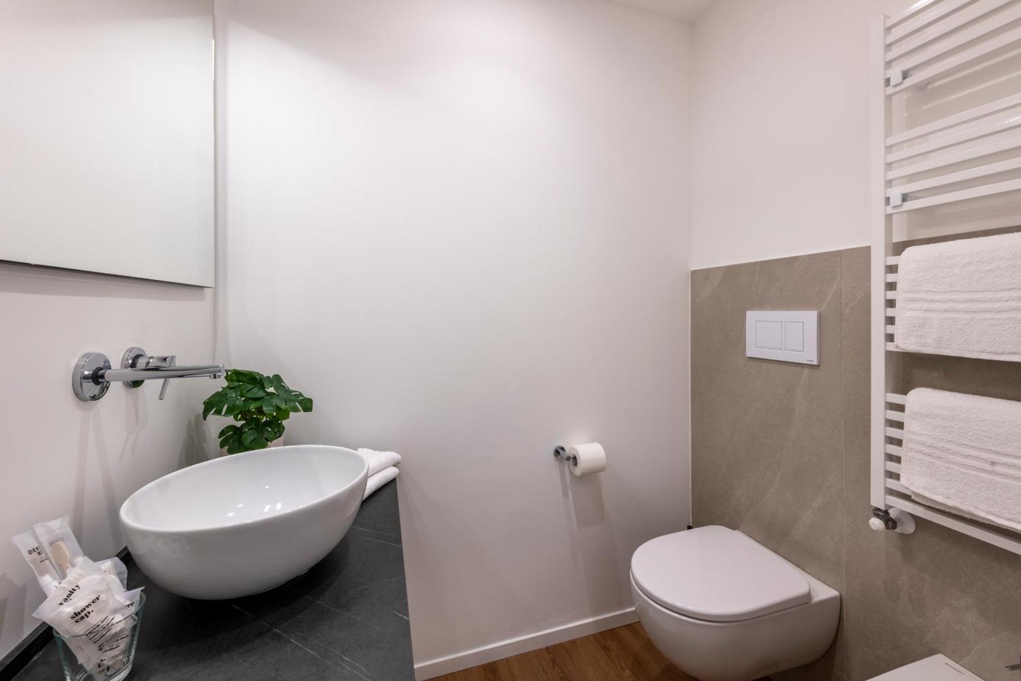 Bnbutler - Inbrera Suites - Giulianova, 1 Milan Luaran gambar