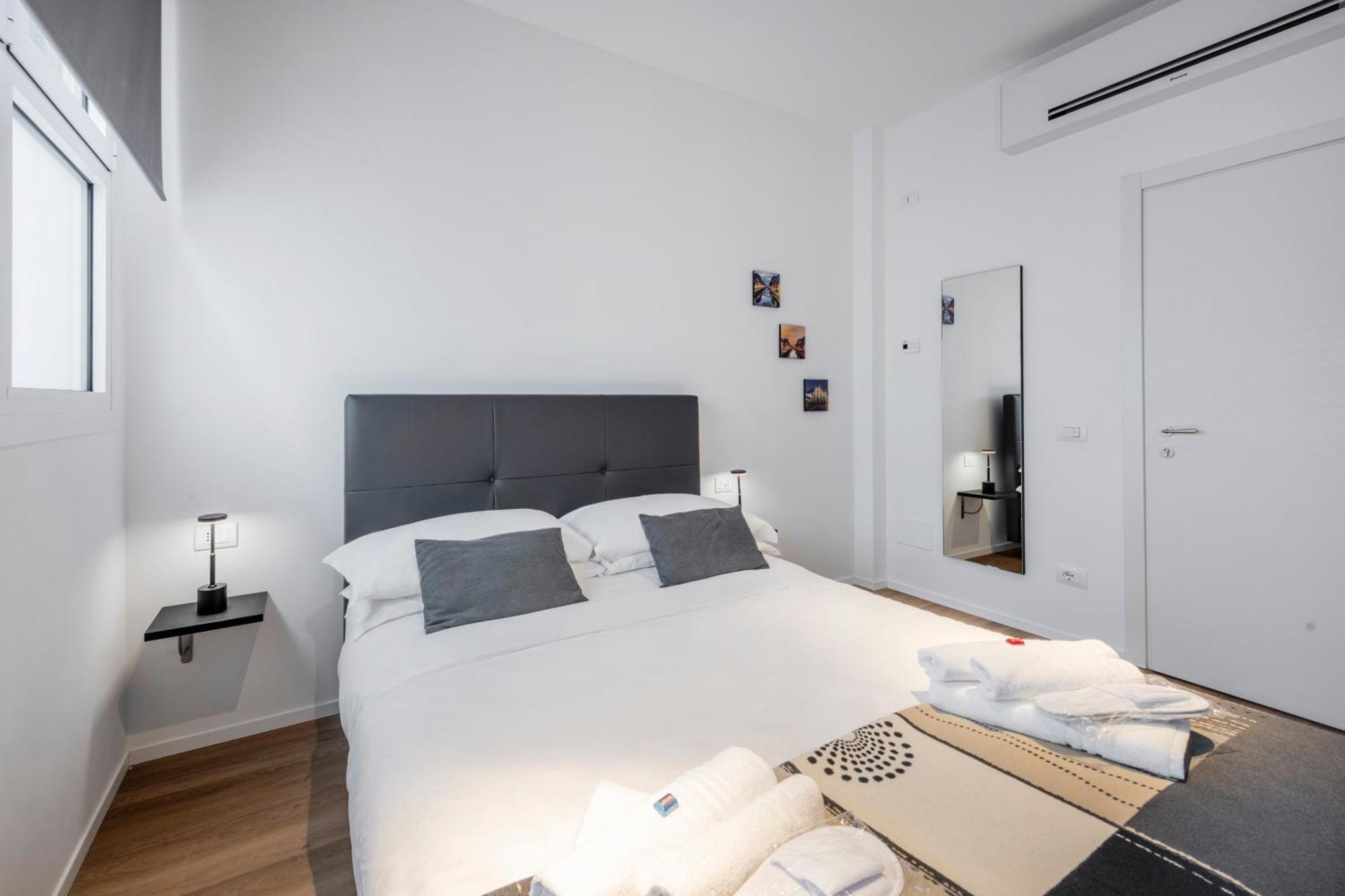 Bnbutler - Inbrera Suites - Giulianova, 1 Milan Luaran gambar